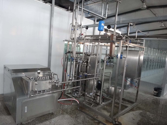 Специализированная пастеризаторная машина 500-20000L / H с ПЛК 500-20000L / H стерилизатор для яблоко / апельсиновый / кокосовой линии обработки SUS304 / 316